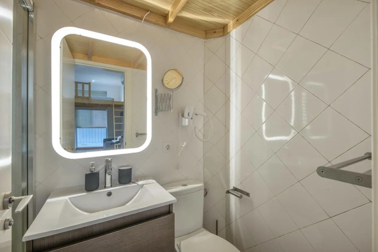 Mosquera One Studio